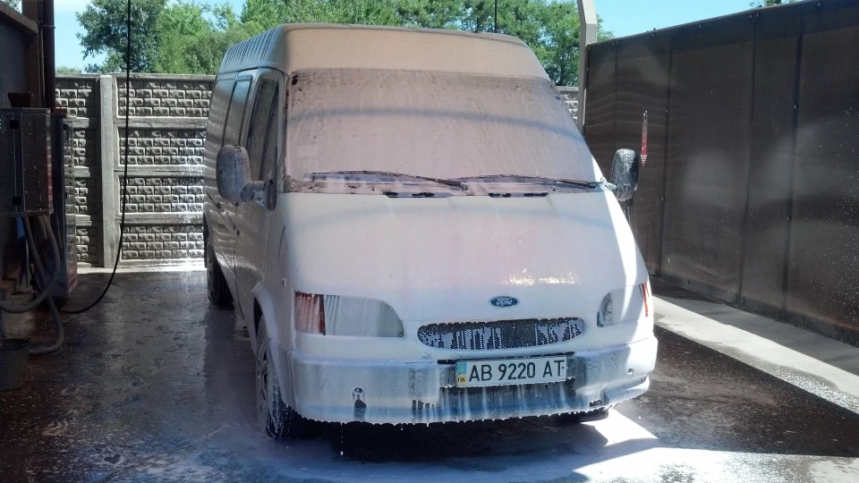 Ford Transit 2.5D Атомний трубовоз 3