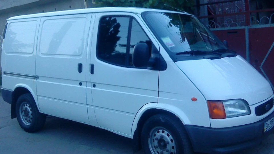 Ford Transit 2,5TDi 63kW; АКПП(A4LD), 5