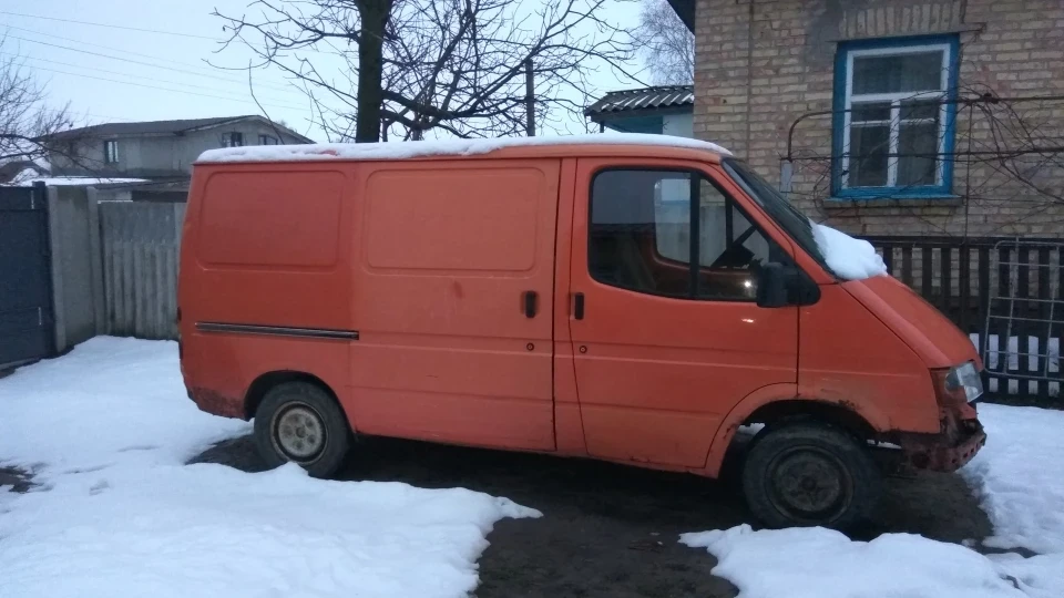Ford Transit APELSIN