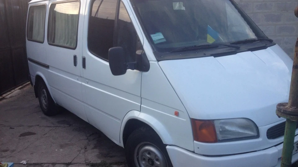 Ford Transit Білий каравель 4