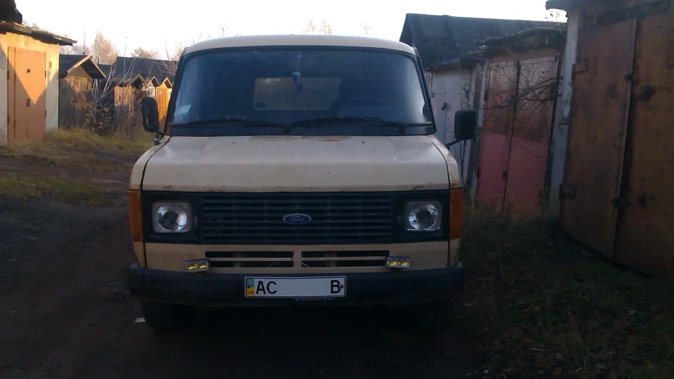 Ford Transit Flying Fortress 4