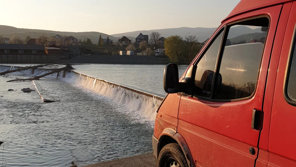 Ford Transit Червоний, 2,5
