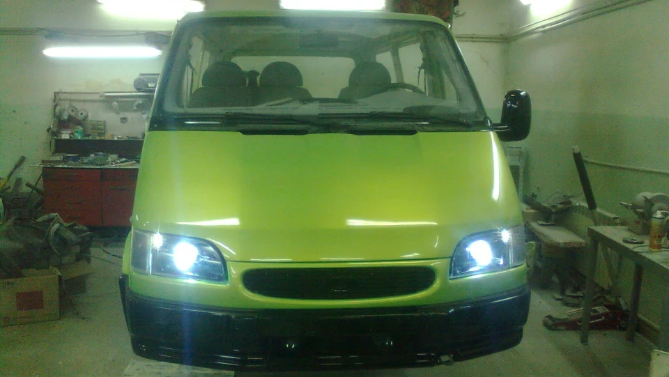 Ford Transit Lyavik motorsport