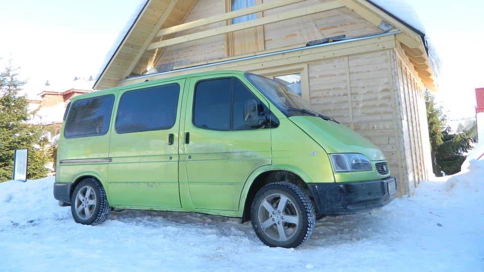 Ford Transit Lyavik motorsport 3