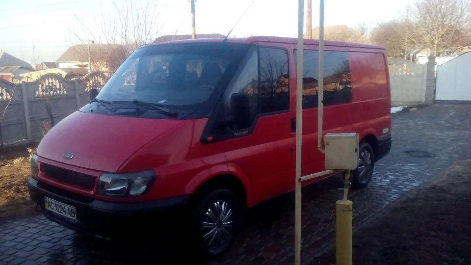 Ford Transit маленький трактор