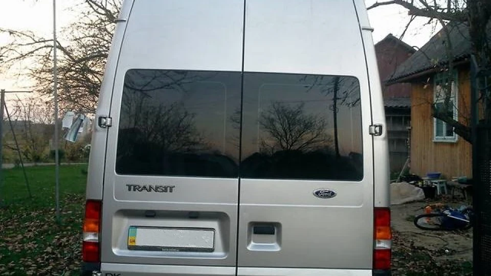 Ford Transit Metalic 2.0 TDCI 125 2