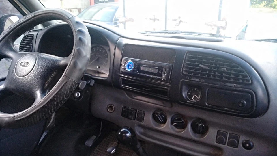 Ford Transit Partner 2