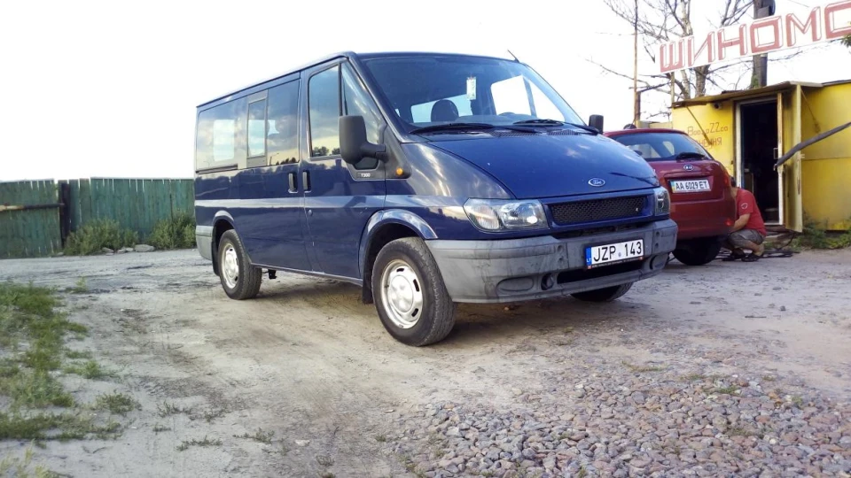 Ford Transit Рідкісна версія бензинки 3