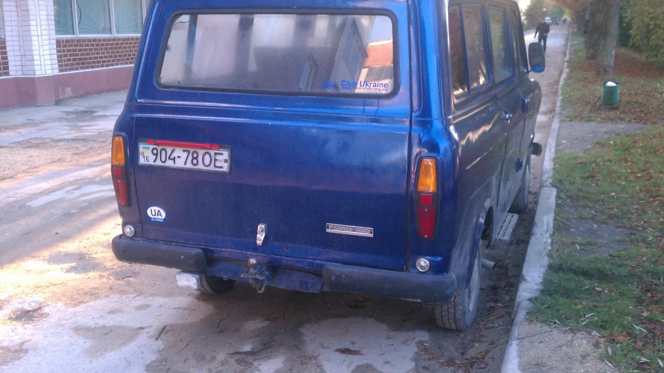 Ford Transit синій металік 3