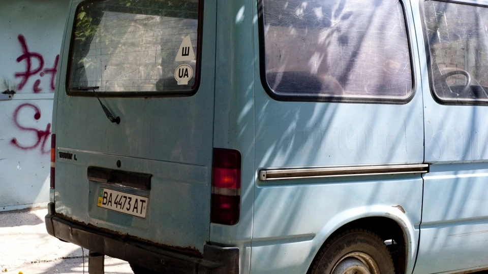 Ford Transit Синій трудяга
