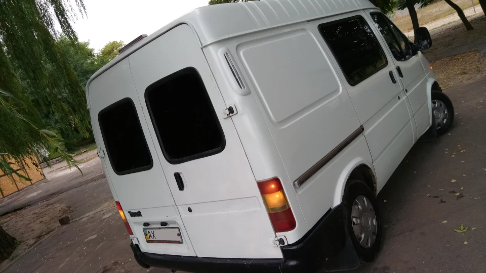Ford Transit Скандинавська версія 2
