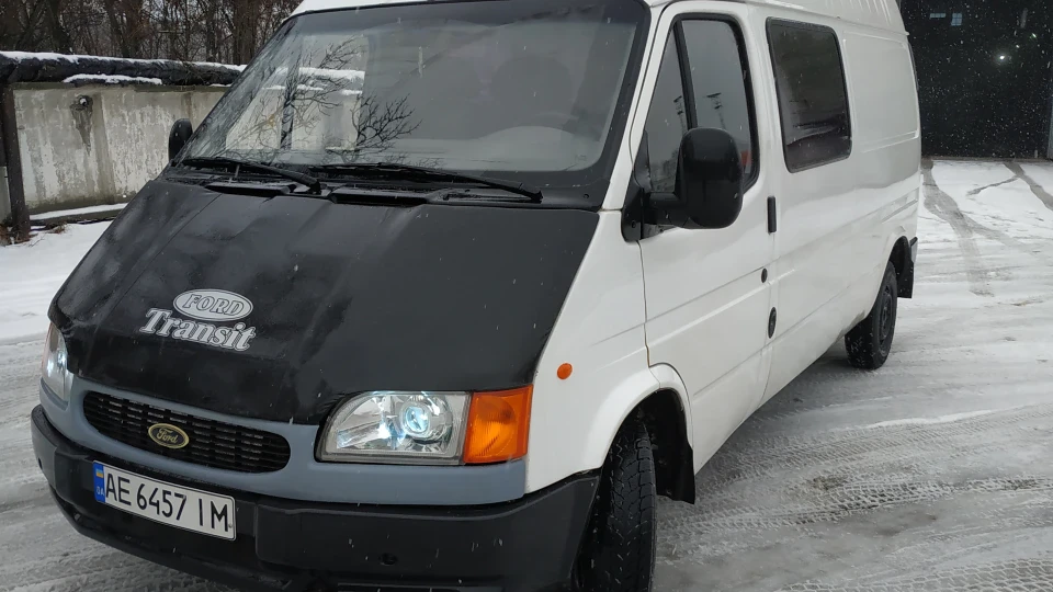 Ford Transit Спритний Старий 3