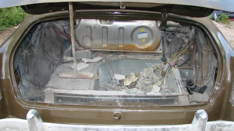 ГАЗ 21 VOLGA_BENZ W140 3