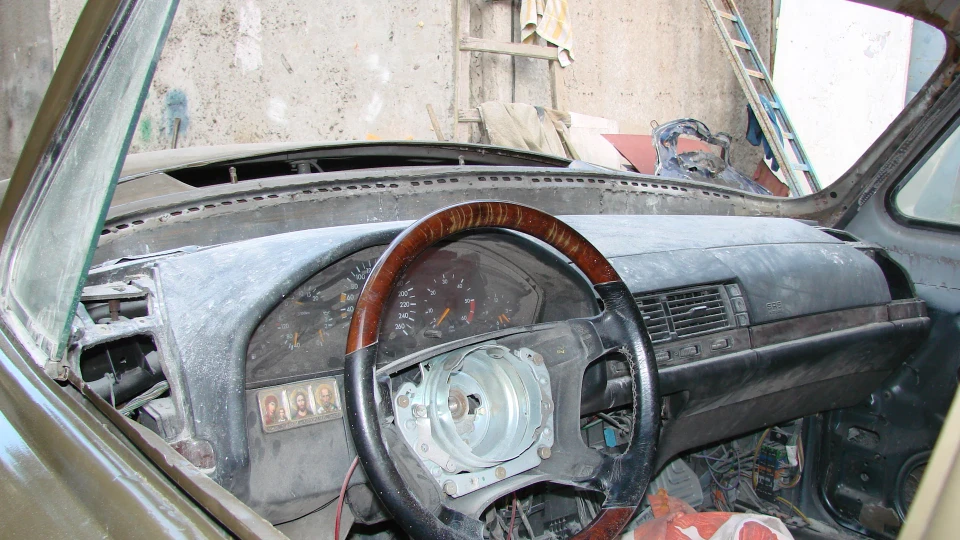 ГАЗ 21 VOLGA_BENZ W140 5