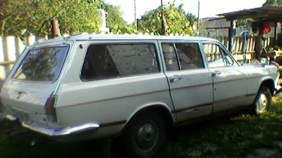 ГАЗ 24 02 біла Волга. 3