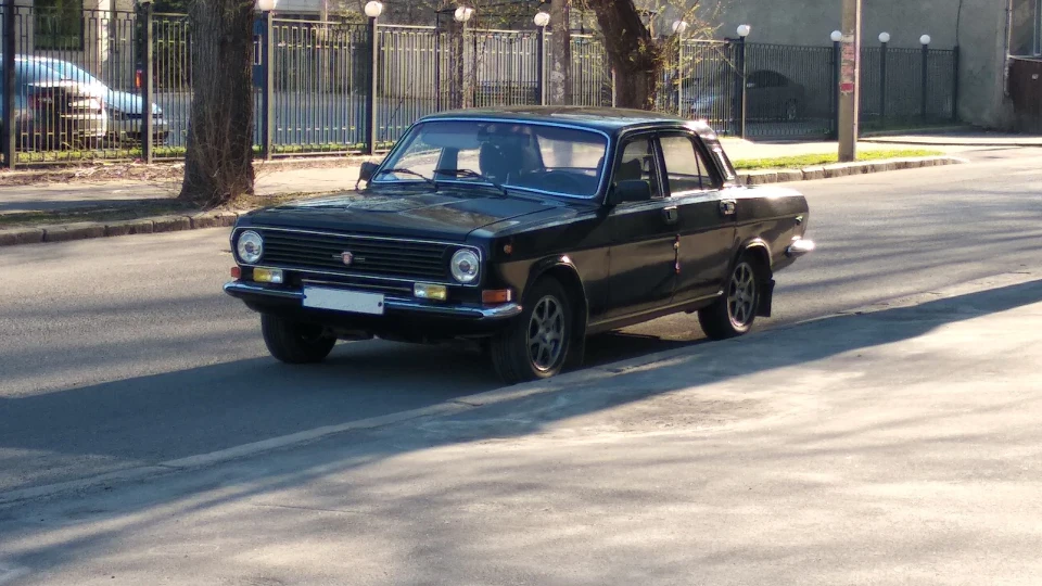 ГАЗ 24 10 Трудяга Волга 2.3I 3