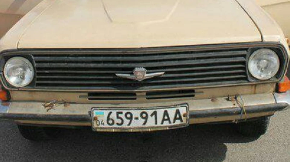 ГАЗ 24 Бежевий 2