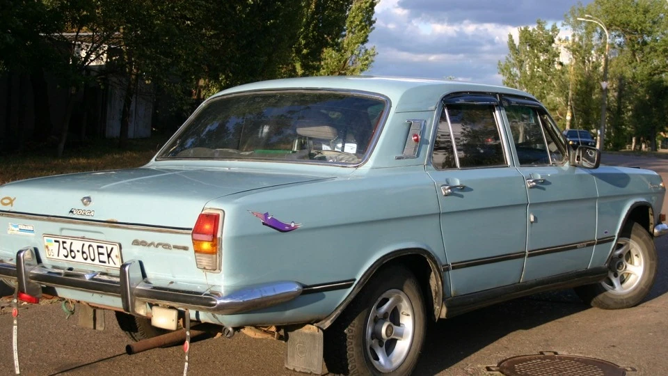 ГАЗ 24 блакитний ангел
