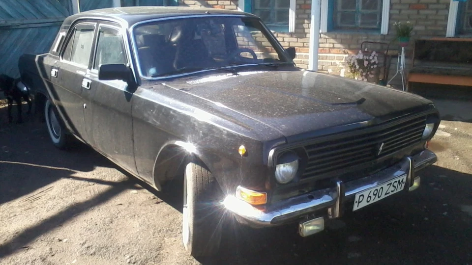 ГАЗ 24 Чорний Волг 3