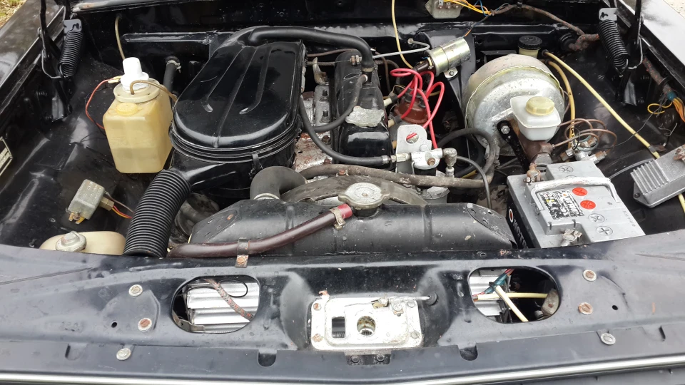 ГАЗ 24 Газ 2410 чорна 4