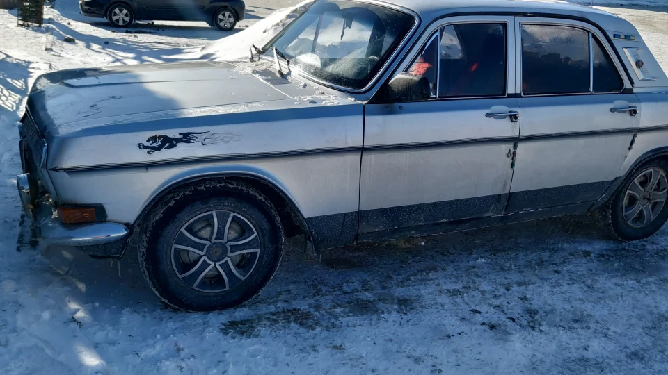 ГАЗ 24 Сірий корабель 3