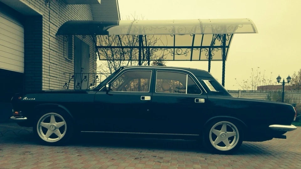 ГАЗ 24 на базі BMW M50B30 3