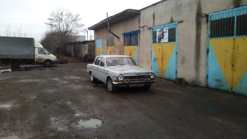 ГАЗ 24 V8