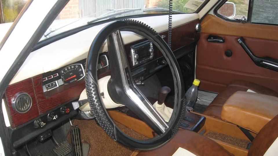 ГАЗ 24 WhiteSnake 2
