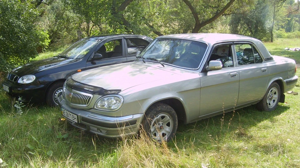 ГАЗ 31 105 сильвер 2