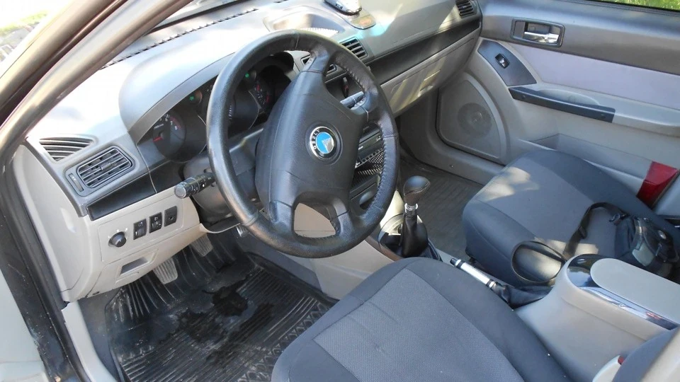 Geely CK BLACK 5