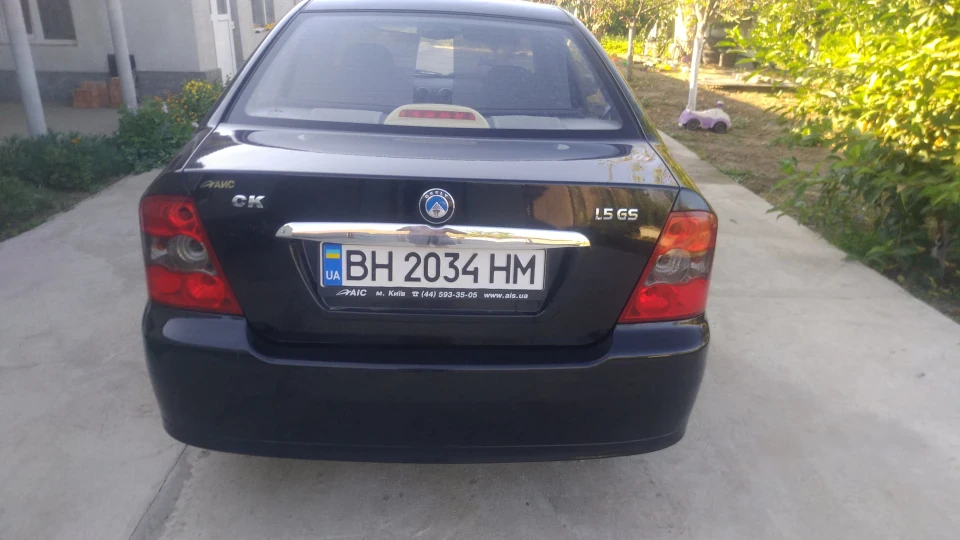 Geely CK Економічна табуретка 4