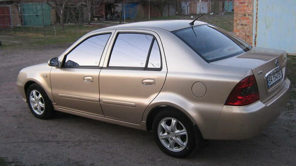 Geely CK Китайське золото