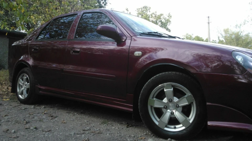 Geely CK ластівка )