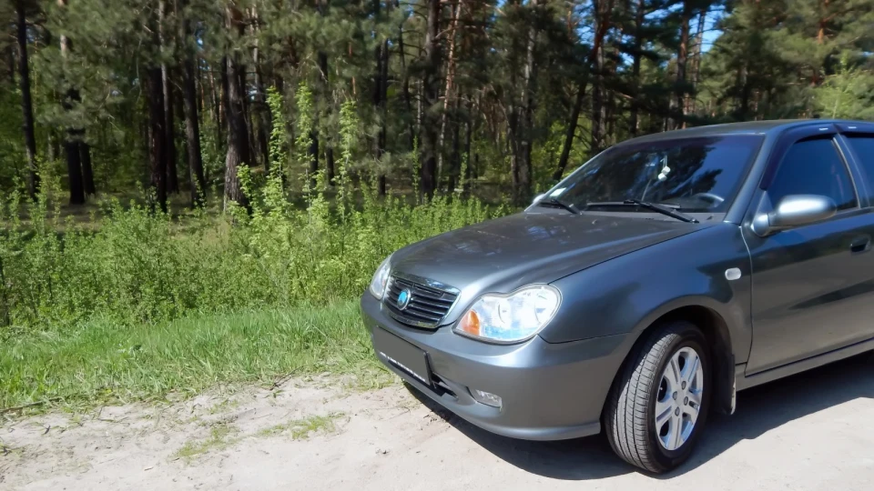 Geely CK NEW мокрий асфальт 4