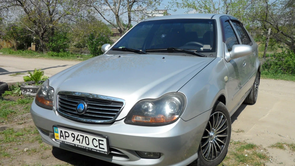 Geely CK срібна стріла 2