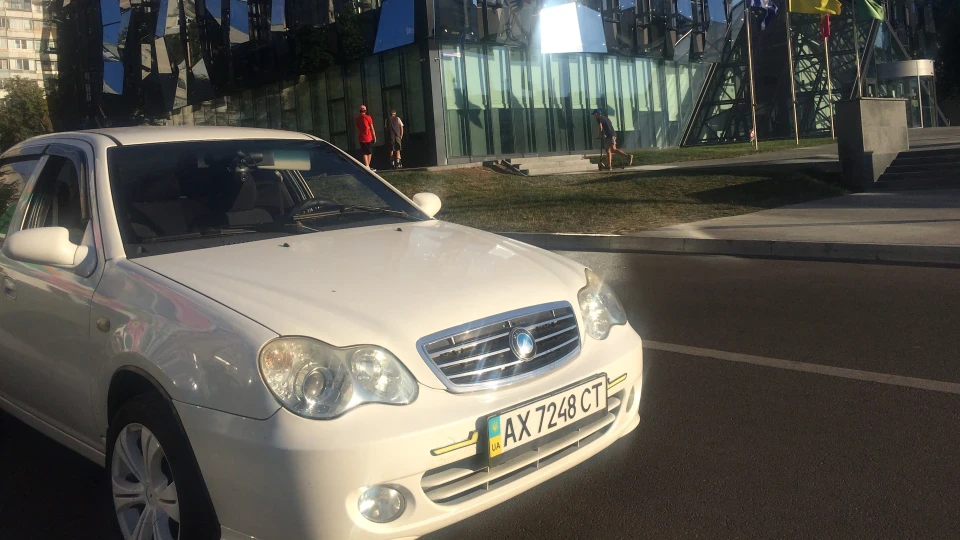 Geely CK WHITE Chinese 4