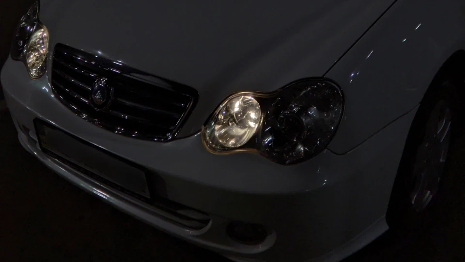 Geely CK White Emotion 5