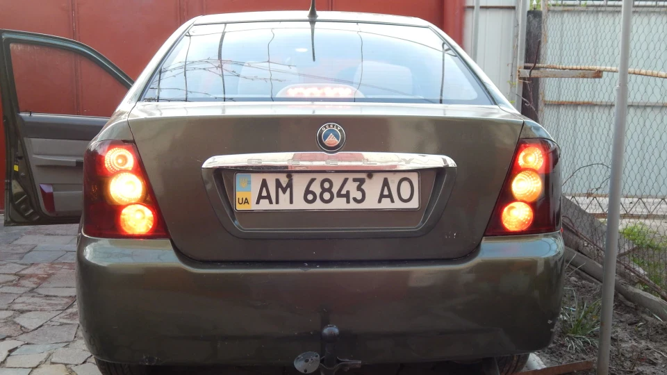 Geely CK зелена блискавка 2