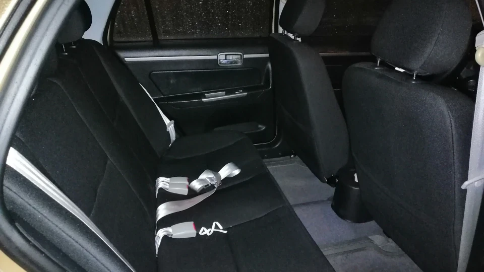 Geely CK Золотий металік 2
