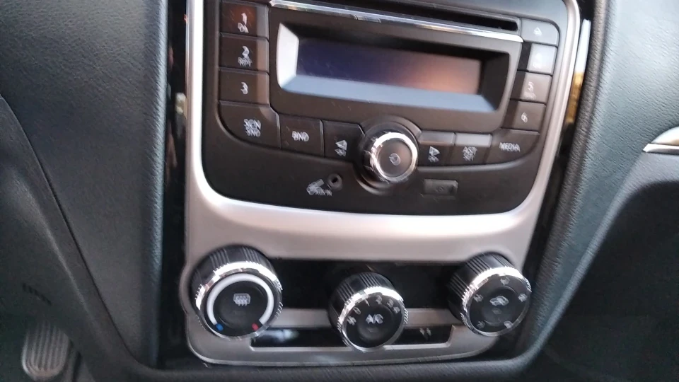 Geely Emgrand EC7 FE-1 5