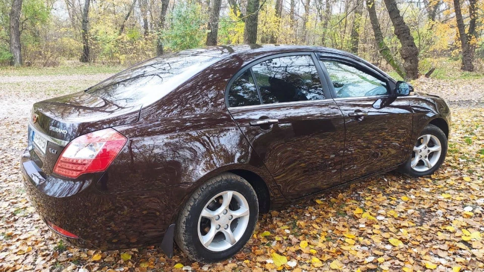 Geely Emgrand EC7 FE-1 4