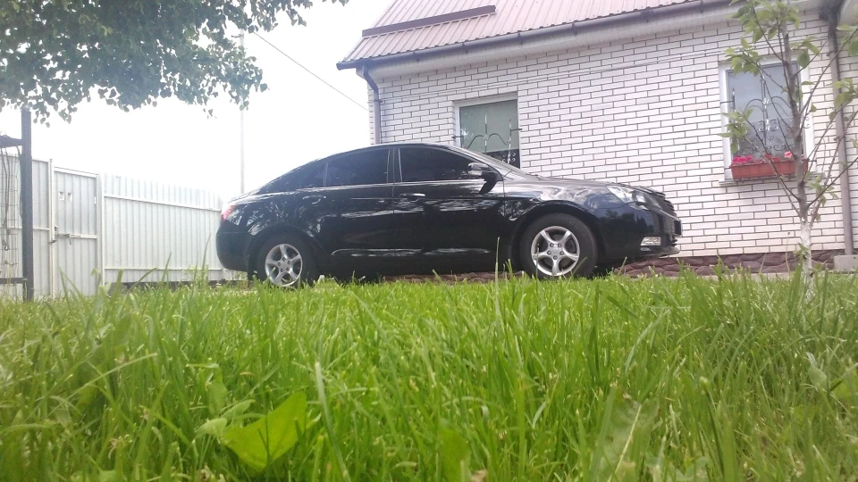 Geely Emgrand EC7 FE-1 2
