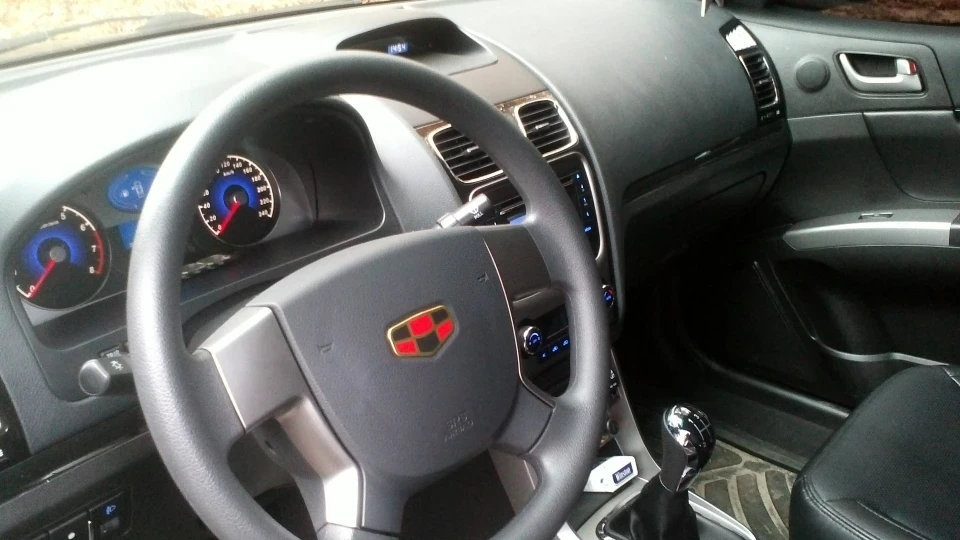 Geely Emgrand EC7 FE-1 2