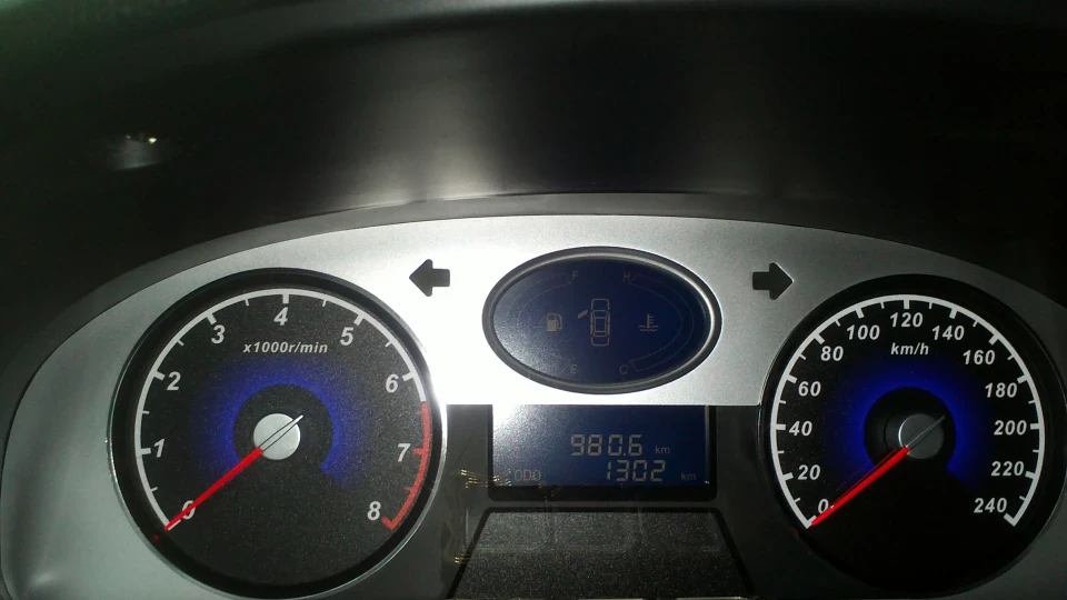 Geely Emgrand EC7 FE-1 4