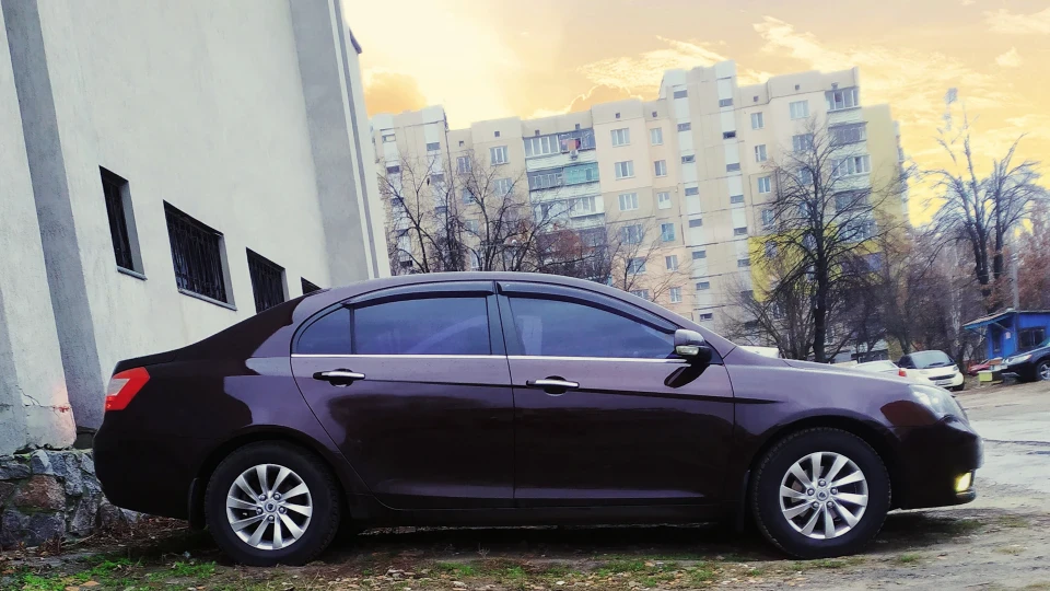 Geely Emgrand EC7 FE-1 Basic 1.8i MT 2