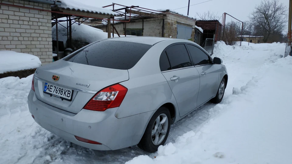 Geely Emgrand EC7 FE-1 EM'Grand 2