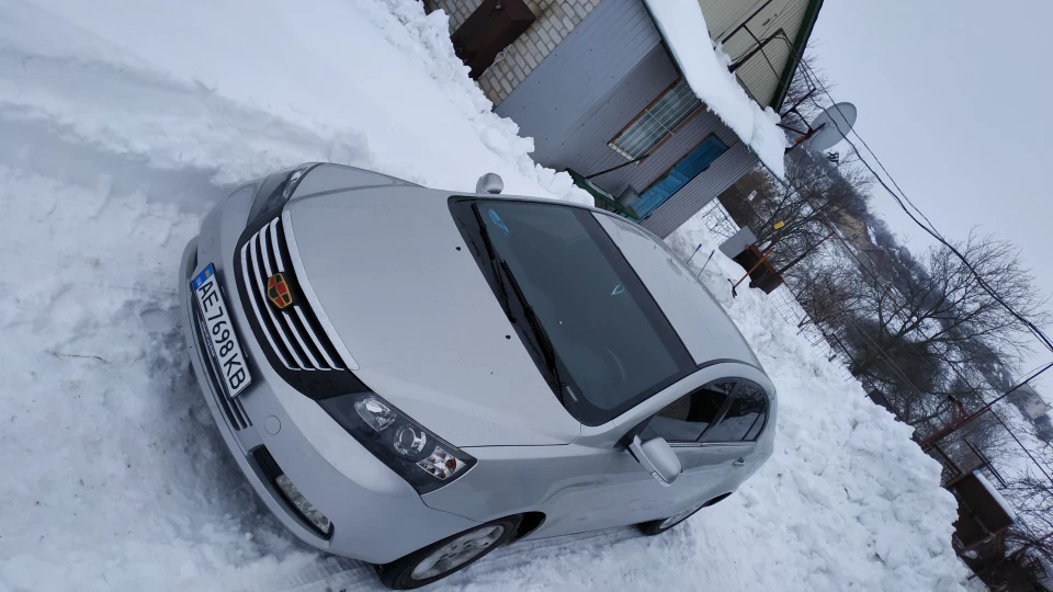 Geely Emgrand EC7 FE-1 EM'Grand 3