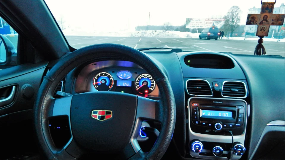 Geely Emgrand EC7 FE-1 Emka 3