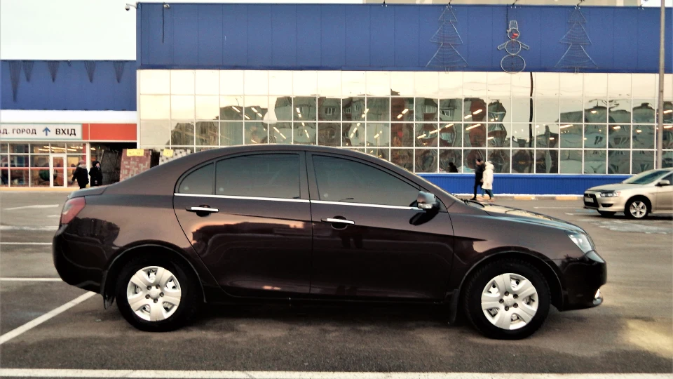 Geely Emgrand EC7 FE-1 Emka 4
