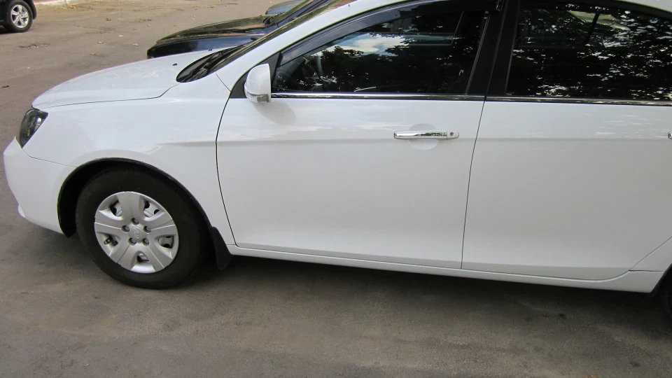 Geely Emgrand EC7 FE-1 Рестайлінгова модель 4